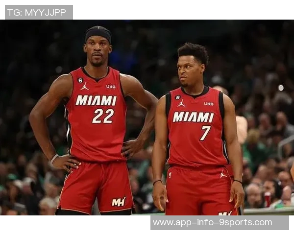 罗林斯状态低迷14投仅中5三分球命中率惨淡正负值大幅下滑